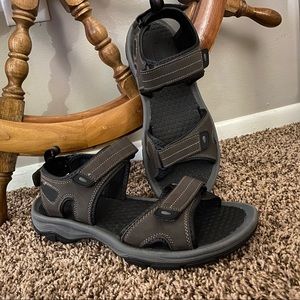 Men’s Outdoor Hiking Sandals Size 12